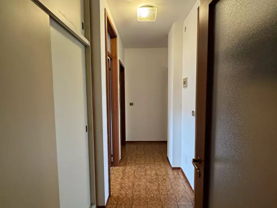 Immagine 17 di Appartamento in affitto  in Via Sclavons a Cordenons