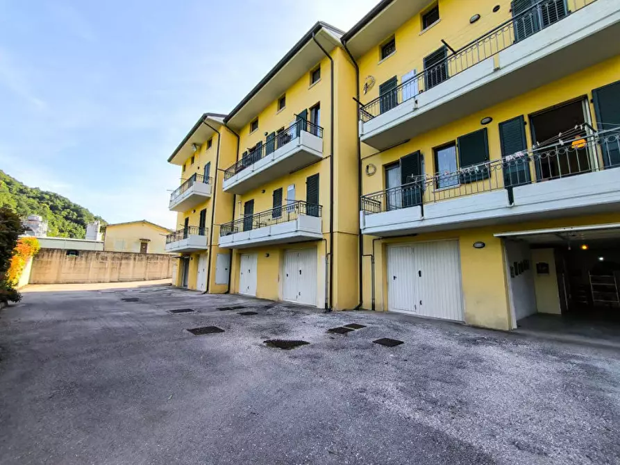 Immagine 15 di Appartamento in vendita  in Via Circonvallazione a Lunano