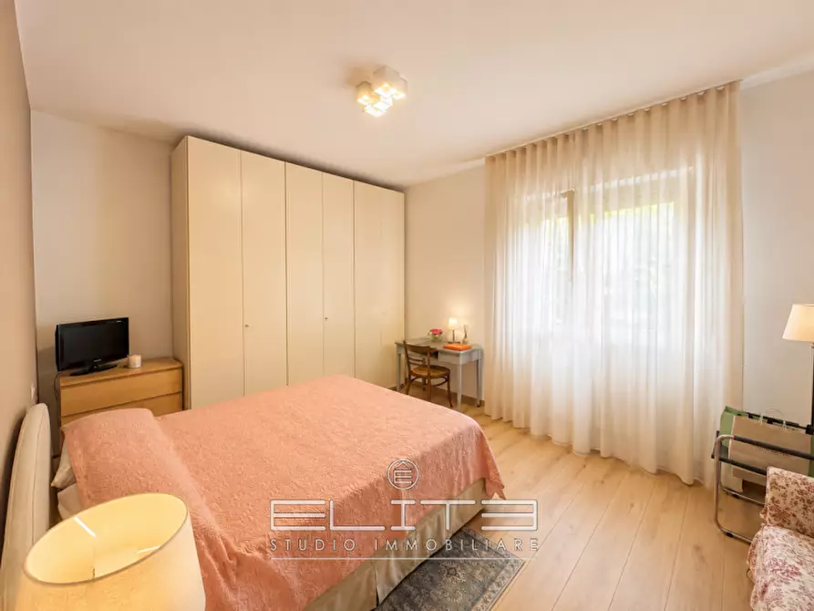 Immagine 6 di Appartamento in vendita  in Via Montesanto a Ancona