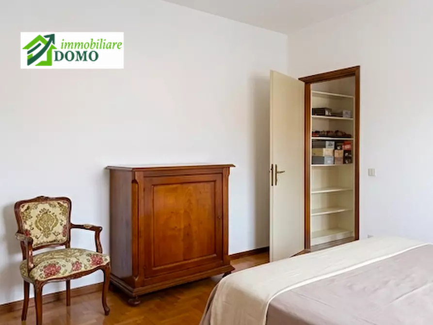 Immagine 11 di Appartamento in vendita  in schio a Schio