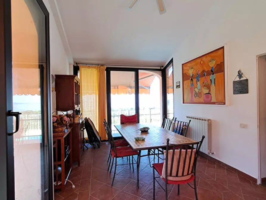 Immagine 7 di Villa in vendita  a Magione