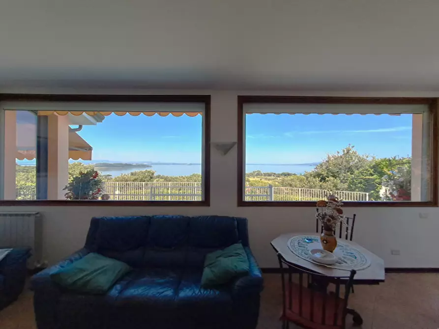 Immagine 8 di Villa in vendita  a Magione