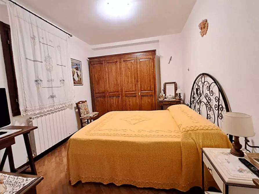 Immagine 14 di Villa in vendita  a Magione