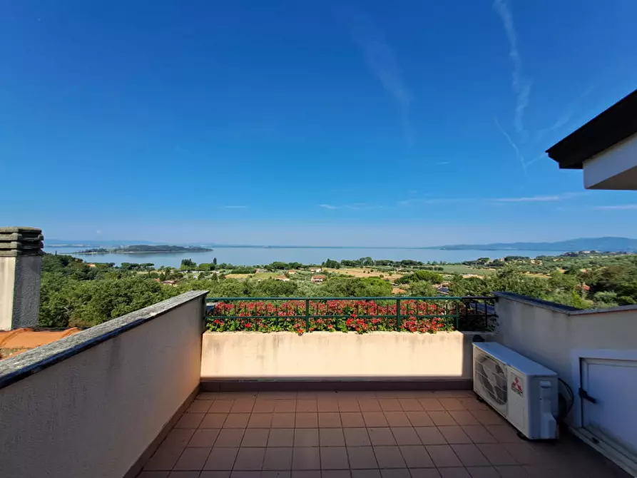 Immagine 24 di Villa in vendita  a Magione