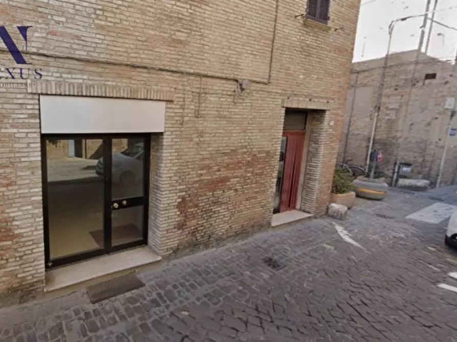 Immagine 1 di Negozio in affitto  in Via Nolfi 148 a Fano