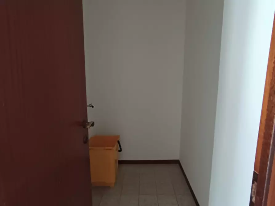 Immagine 9 di Appartamento in vendita  in Via Dante Alighieri 32/42 a Maniago