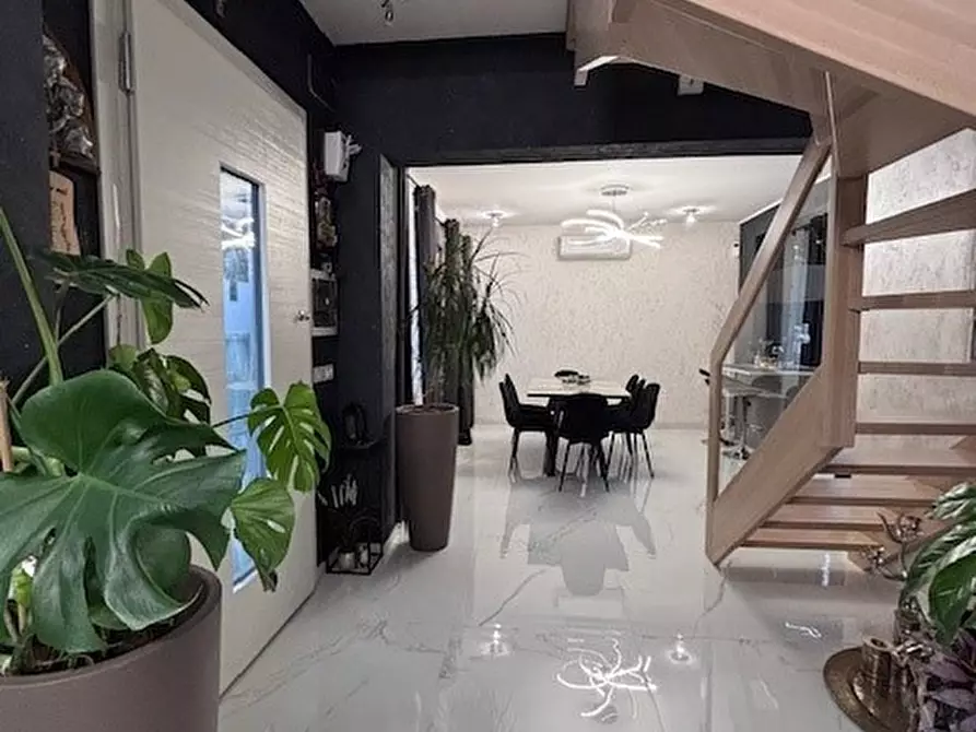 Immagine 1 di Casa indipendente in vendita  in Via Roma a Fosso'