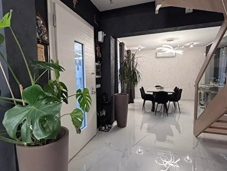 Immagine 4 di Casa indipendente in vendita  in Via Roma a Fosso'