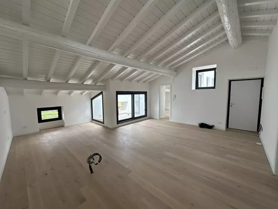 Immagine 1 di Appartamento in vendita  in Via Montedenno 22 a Brescia
