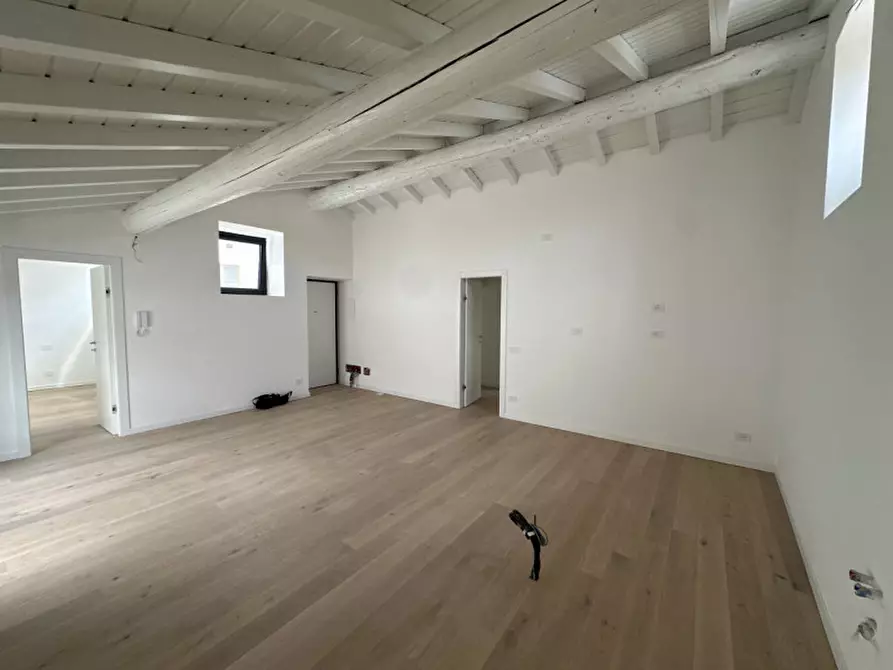 Immagine 6 di Appartamento in vendita  in Via Montedenno 22 a Brescia