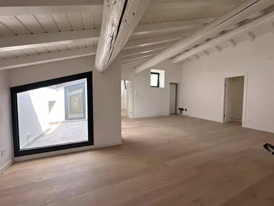 Immagine 8 di Appartamento in vendita  in Via Montedenno 22 a Brescia