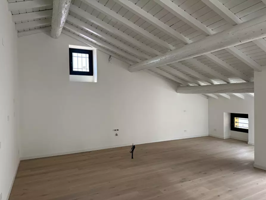 Immagine 10 di Appartamento in vendita  in Via Montedenno 22 a Brescia