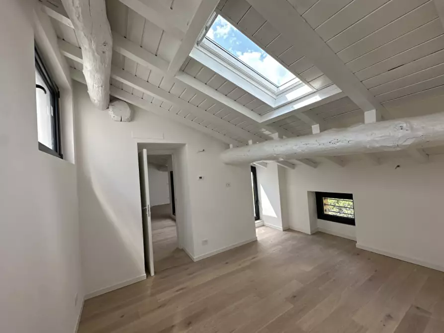 Immagine 13 di Appartamento in vendita  in Via Montedenno 22 a Brescia