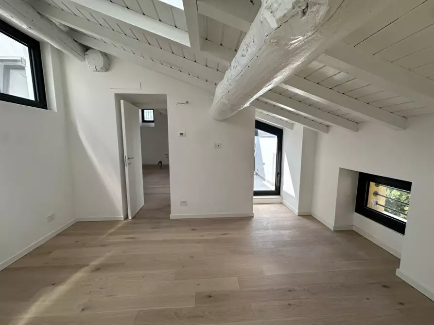 Immagine 16 di Appartamento in vendita  in Via Montedenno 22 a Brescia