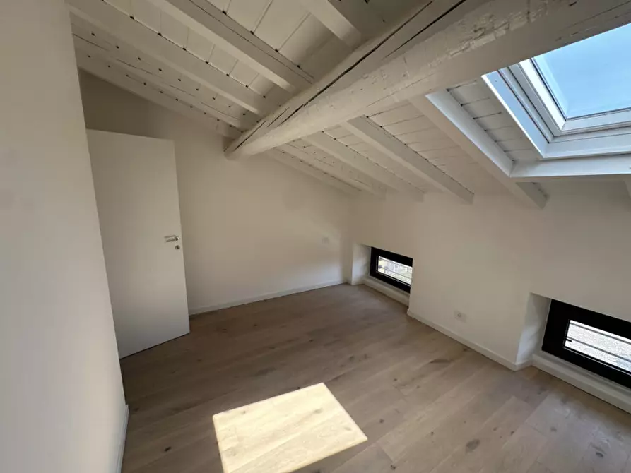 Immagine 20 di Appartamento in vendita  in Via Montedenno 22 a Brescia