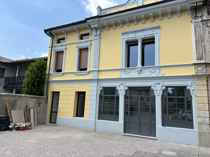 Immagine 27 di Appartamento in vendita  in Via Montedenno 22 a Brescia