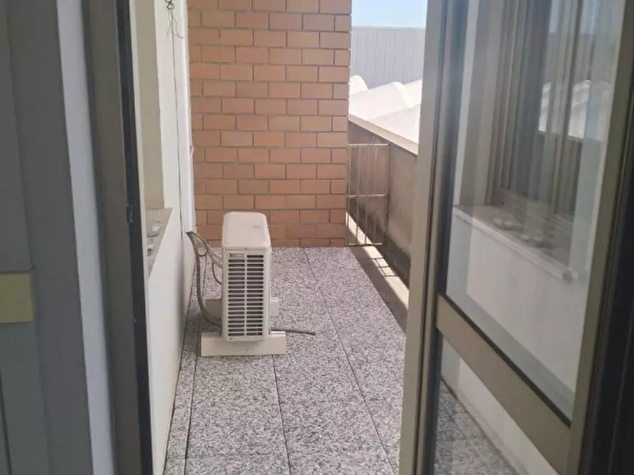 Immagine 13 di Appartamento in affitto  in Strada Settimo 405 a Torino