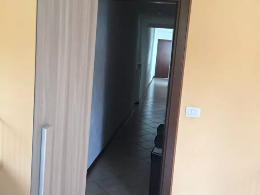 Immagine 11 di Appartamento in affitto  in Strada Farini, 78 a Parma