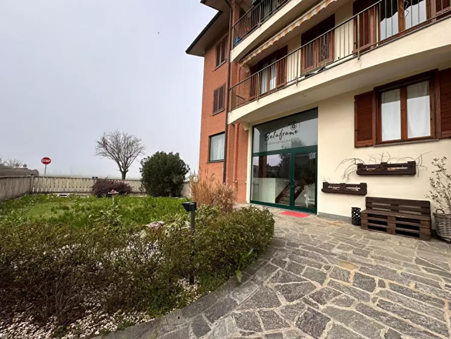 Immagine 8 di Negozio in vendita  in Via Carducci, 1 a Belgioioso