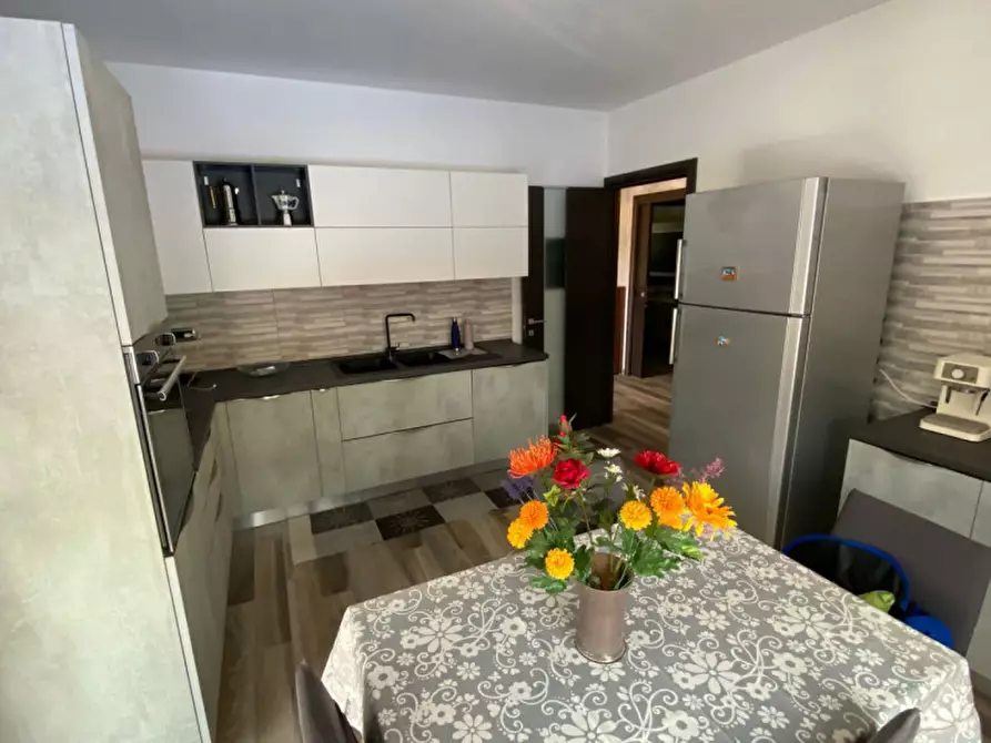 Immagine 6 di Casa bifamiliare in vendita  in Via Copelli, 11 a Luino
