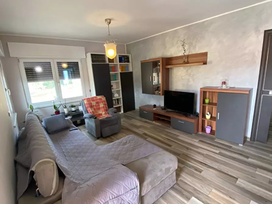 Immagine 8 di Casa bifamiliare in vendita  in Via Copelli, 11 a Luino