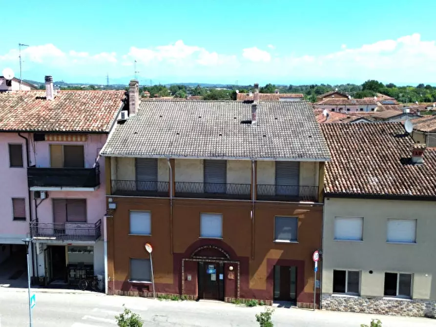 Immagine 1 di Villetta a schiera in vendita  a Valeggio Sul Mincio