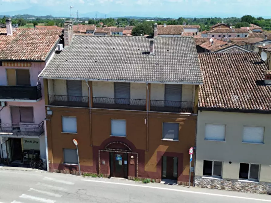 Immagine 2 di Villetta a schiera in vendita  a Valeggio Sul Mincio