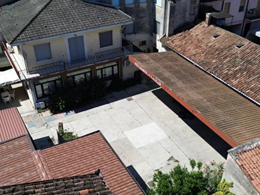 Immagine 4 di Villetta a schiera in vendita  a Valeggio Sul Mincio