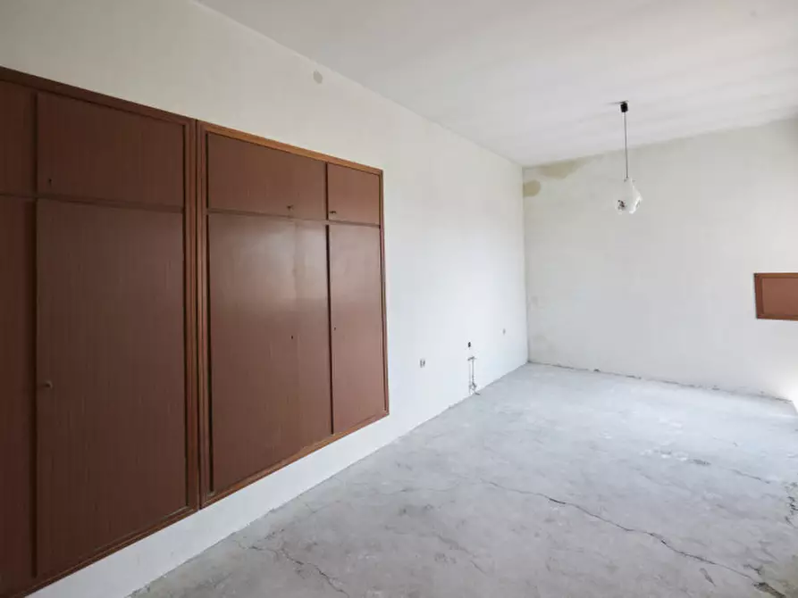 Immagine 40 di Villetta a schiera in vendita  a Valeggio Sul Mincio