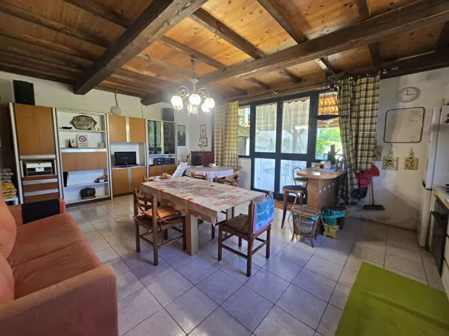 Immagine 8 di Casa indipendente in vendita  in Cuppio a Piobbico