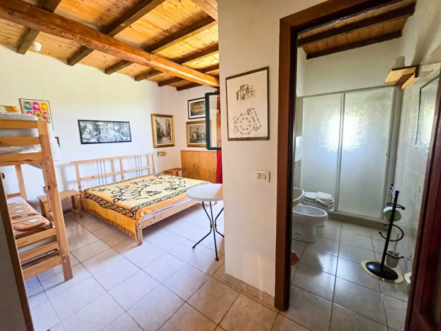 Immagine 10 di Casa indipendente in vendita  in Cuppio a Piobbico