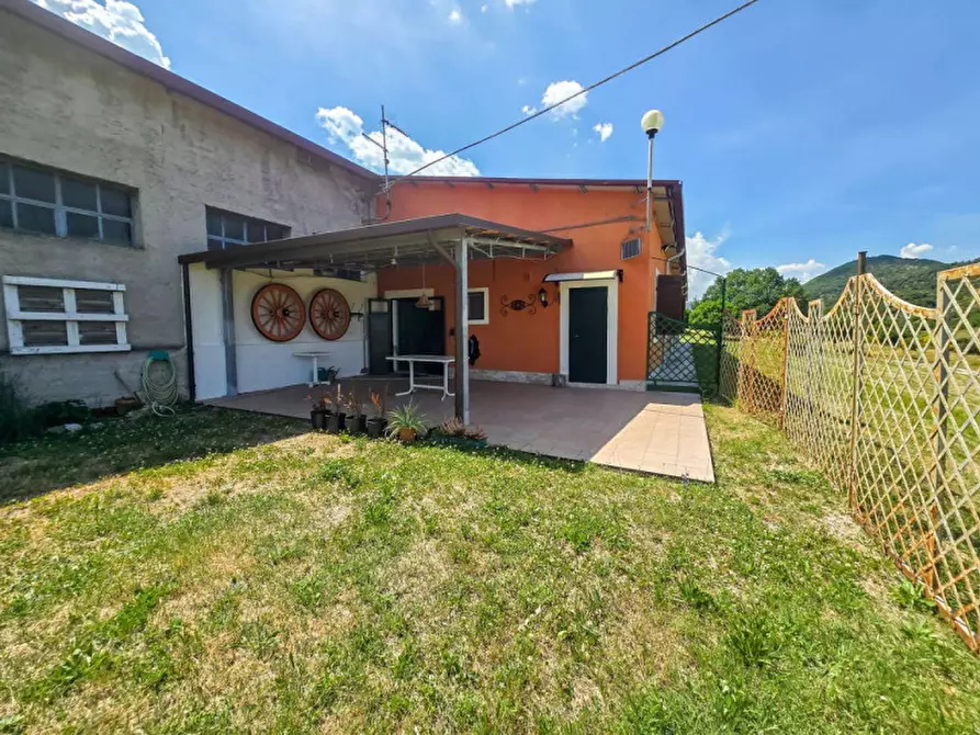 Immagine 18 di Casa indipendente in vendita  in Cuppio a Piobbico