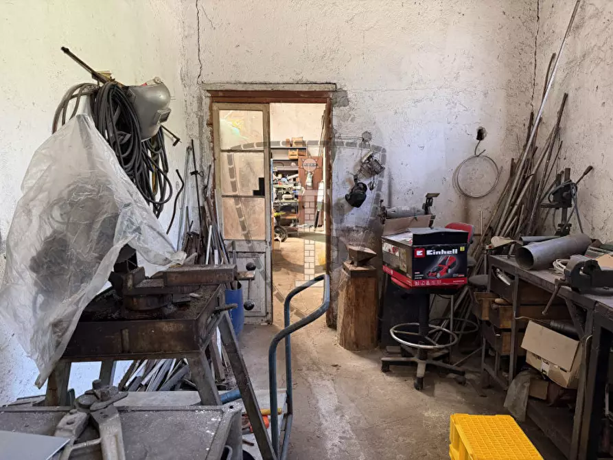 Immagine 11 di Capannone industriale in vendita  in Via Giusti, 115 a Valbrenta