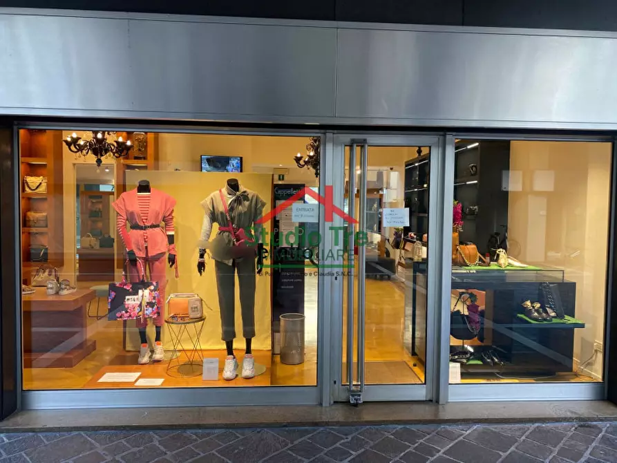 Immagine 12 di Ufficio in vendita  in Via dei Borromeo a Padova