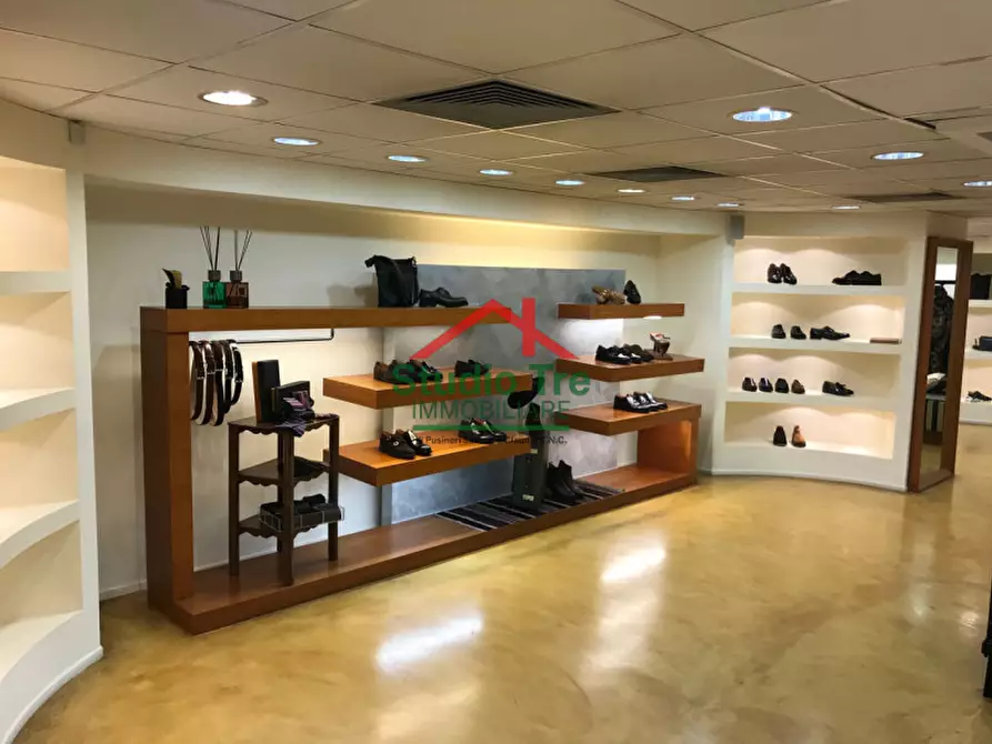 Immagine 16 di Ufficio in vendita  in Via dei Borromeo a Padova