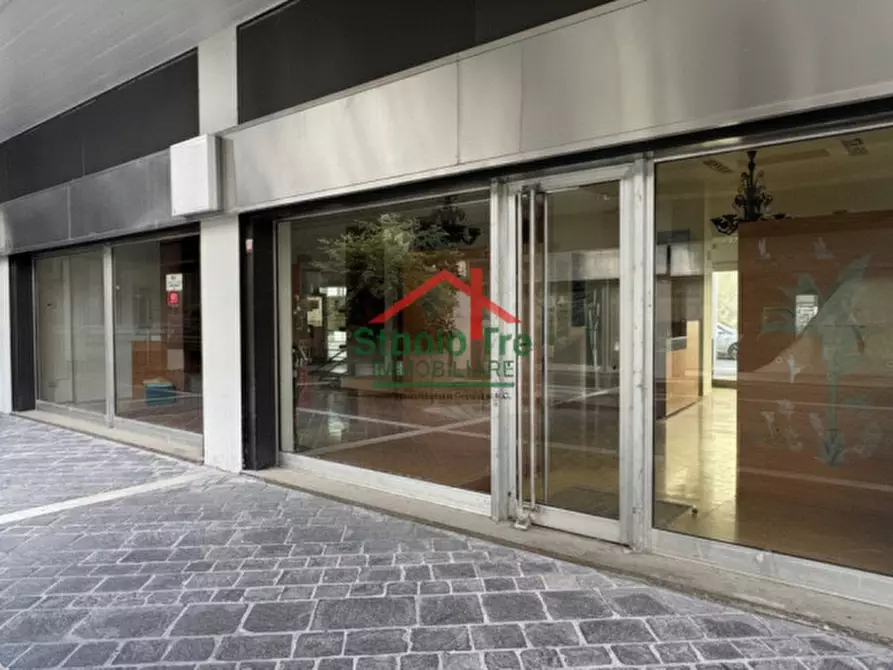 Immagine 21 di Ufficio in vendita  in Via dei Borromeo a Padova