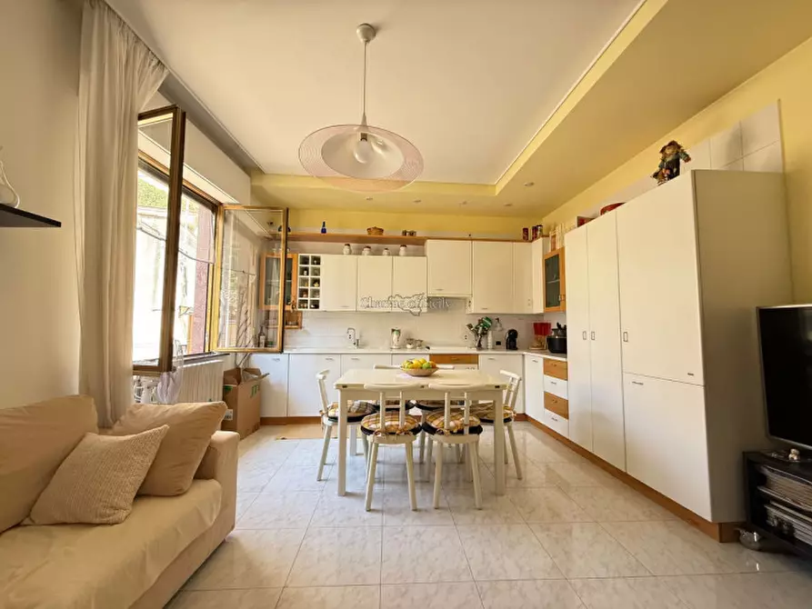 Immagine 14 di Appartamento in vendita  a Modica
