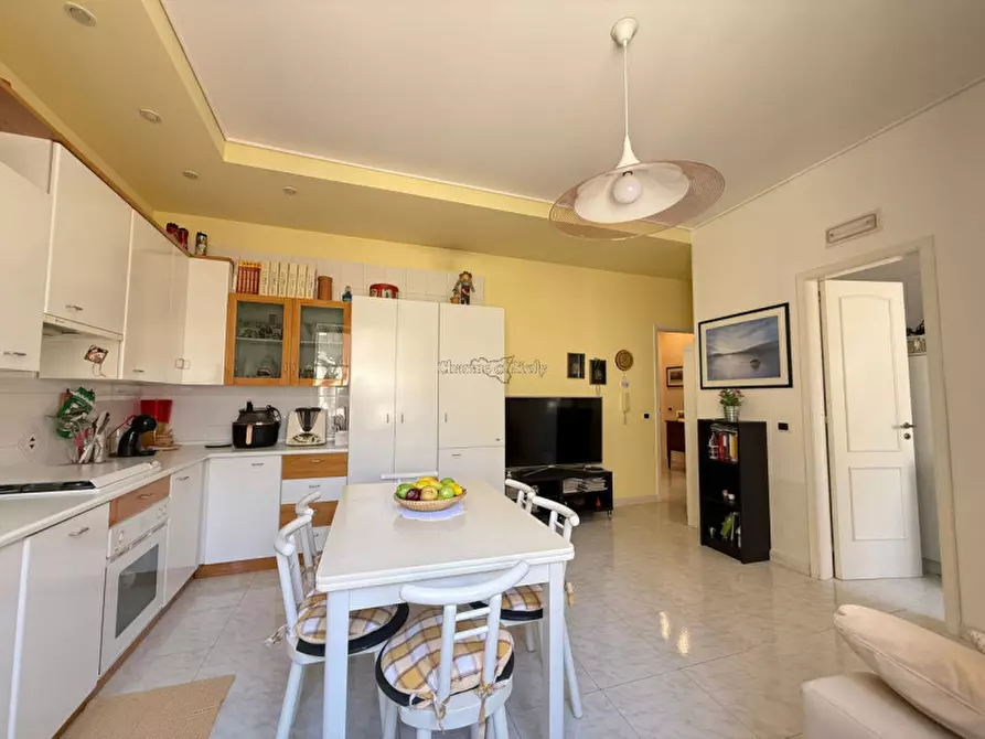 Immagine 15 di Appartamento in vendita  a Modica