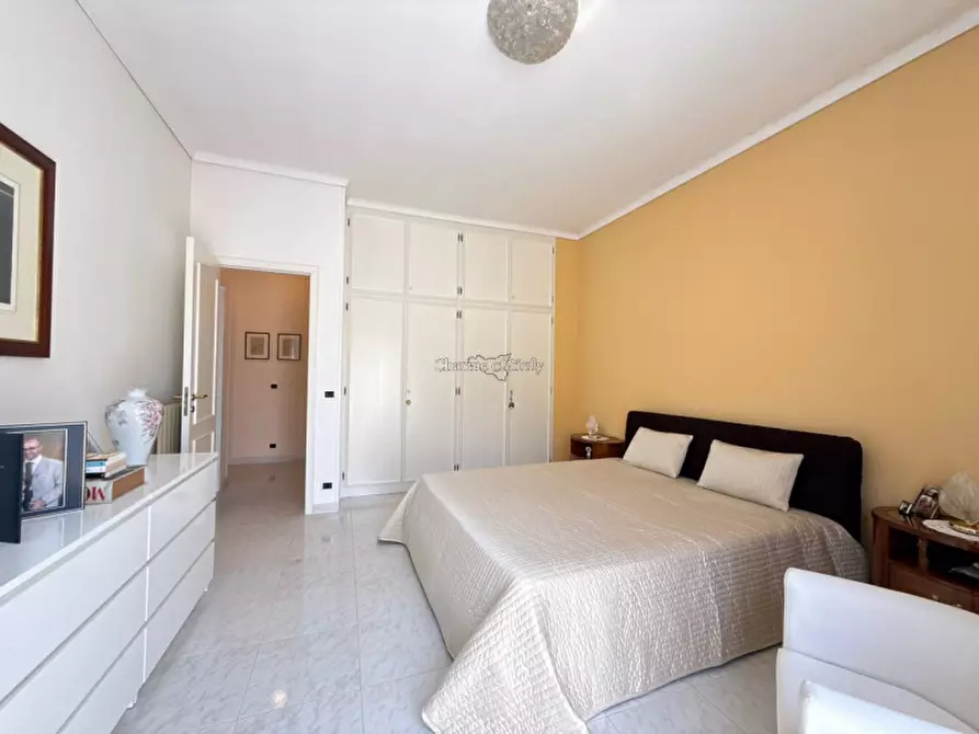 Immagine 21 di Appartamento in vendita  a Modica