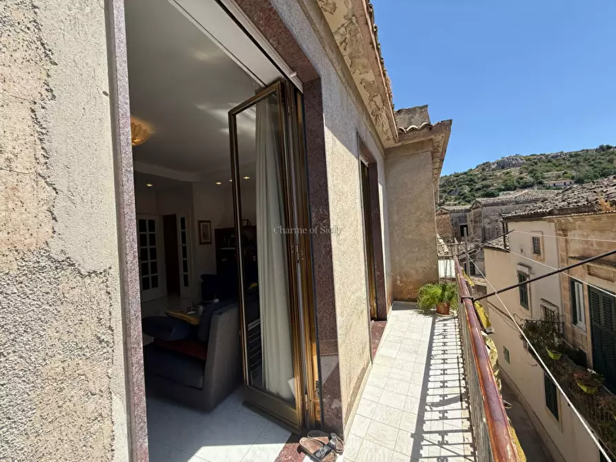 Immagine 43 di Appartamento in vendita  a Modica