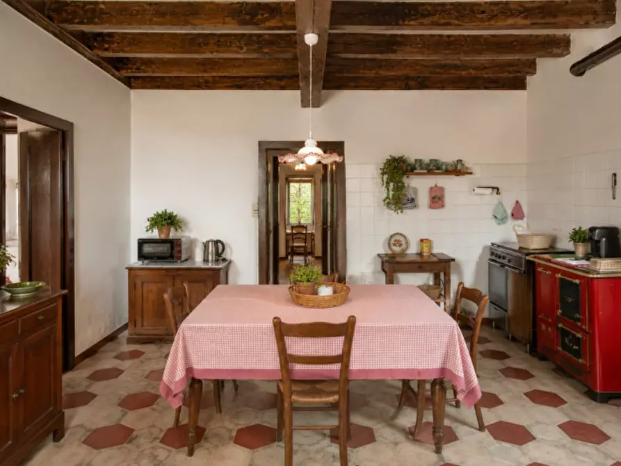 Immagine 13 di Villa in vendita  in via madonna 25 a Erbé