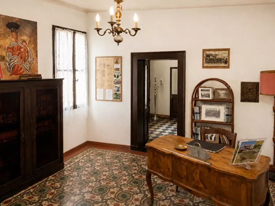 Immagine 14 di Villa in vendita  in via madonna 25 a Erbé