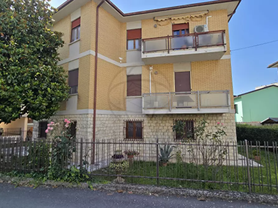 Immagine 21 di Appartamento in vendita  in VIA MOLA DI BERNARDO, 109/A a Terni