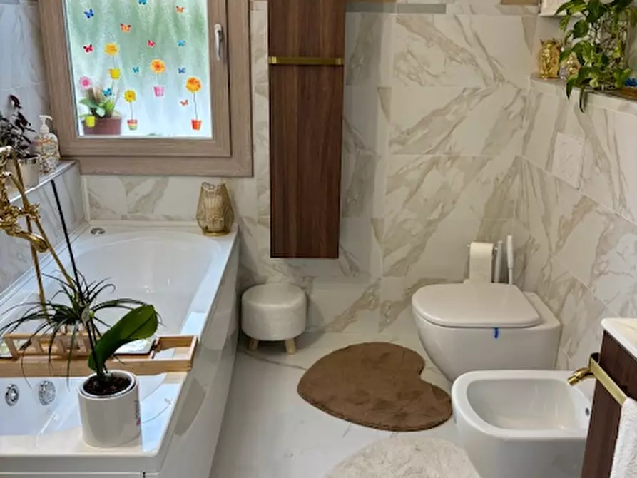 Immagine 13 di Casa indipendente in vendita  in Via Roma a Fosso'
