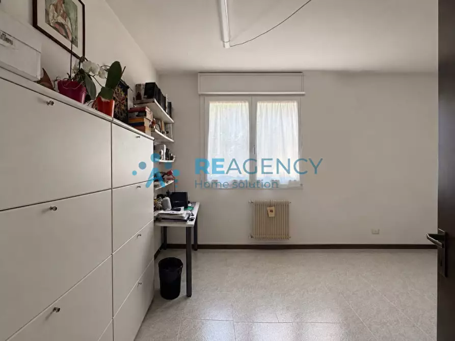 Immagine 6 di Appartamento in vendita  in Via Gino Meldolesi a Vicenza