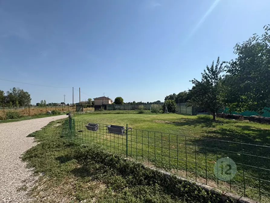 Immagine 13 di Villetta a schiera in vendita  in Via BONOMI a Concordia Sulla Secchia
