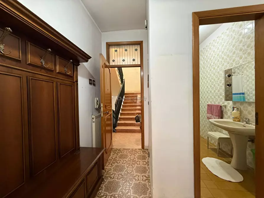 Immagine 4 di Appartamento in vendita  in Via Carlo Papa a Modica