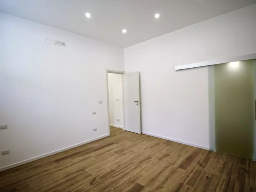 Immagine 14 di Appartamento in vendita  in Via Giuseppe Meoni a Prato