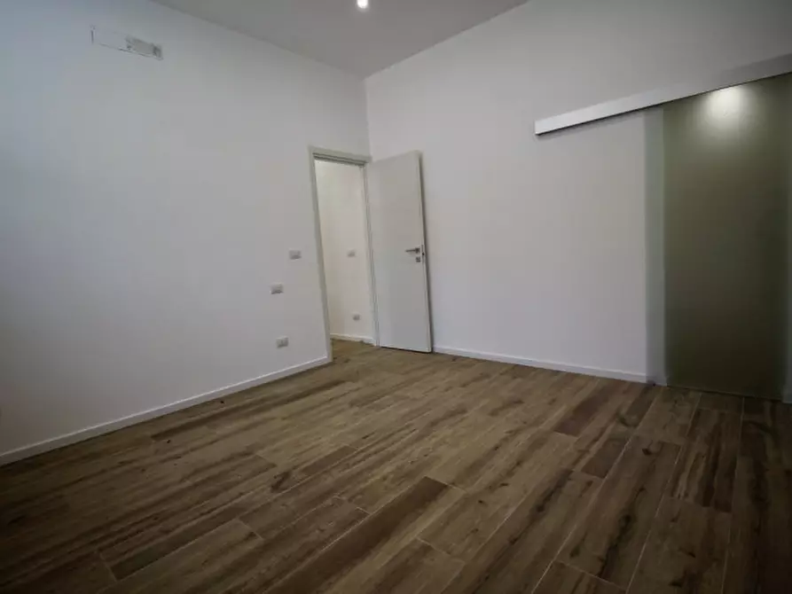 Immagine 16 di Appartamento in vendita  in Via Giuseppe Meoni a Prato