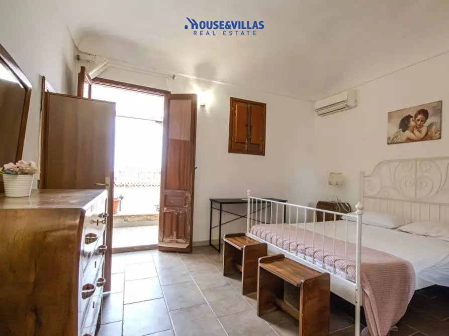 Immagine 16 di Appartamento in vendita  in Via Ducezio a Noto